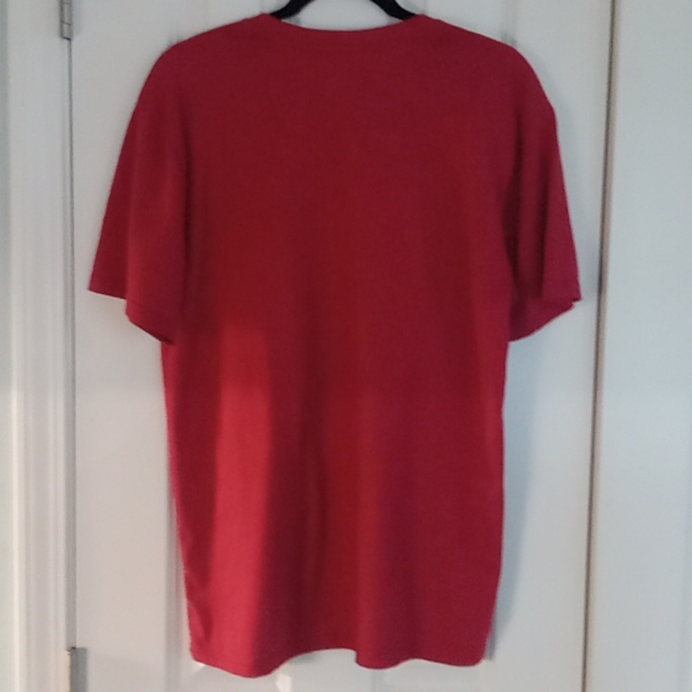 Gryffindor Team Captain Red T-Shirt - Picture 3 of 4